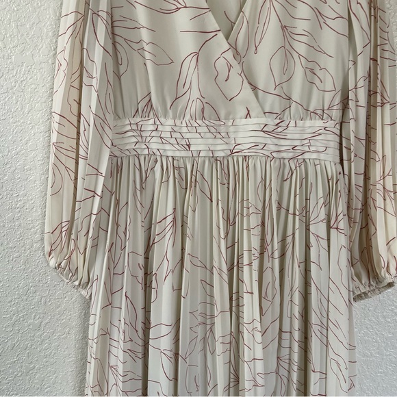 En Saison Floral Maxi Dress - Picture 4 of 11